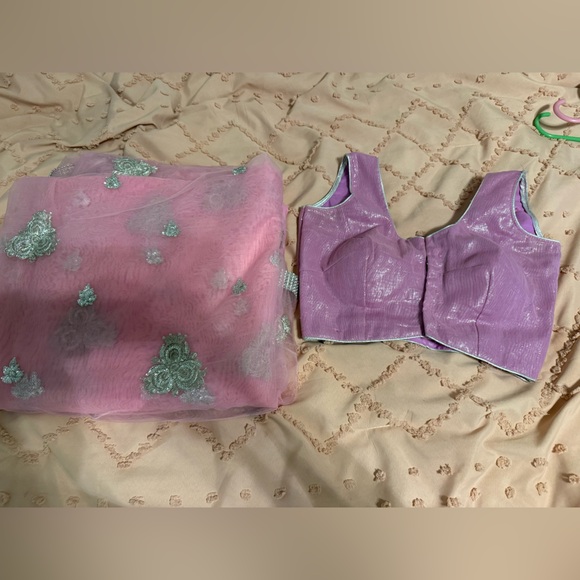 Pink Modern Saree - perfect condition - Picture 2 of 4